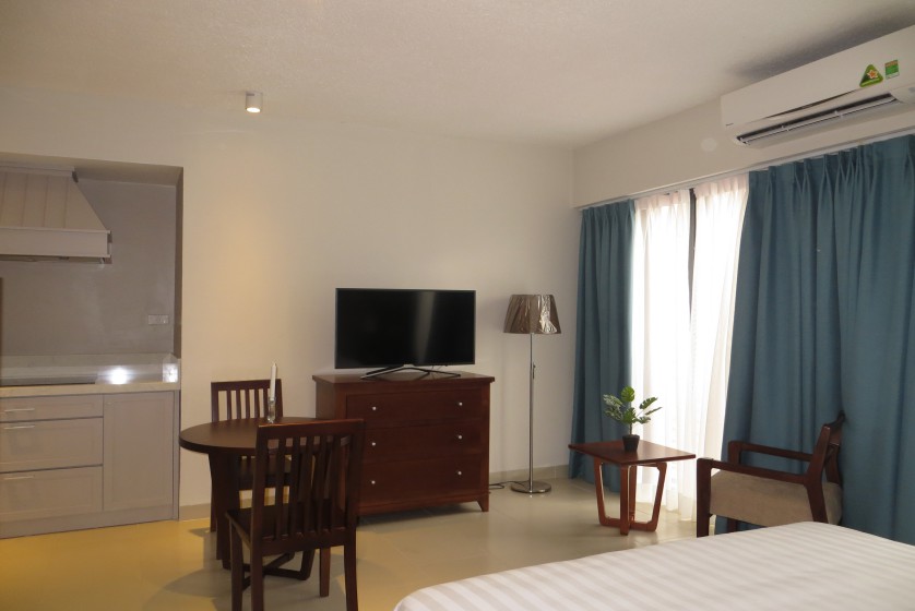 Fully furnished studio apartment on Dang Thai Mai street, Tay Ho