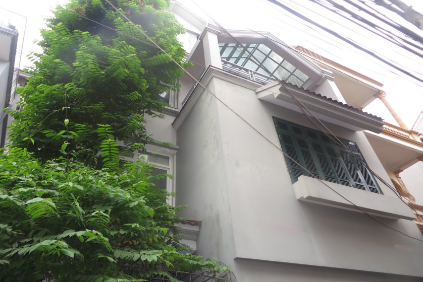 House to lease in Tay Ho 6 bedrooms near Water Park