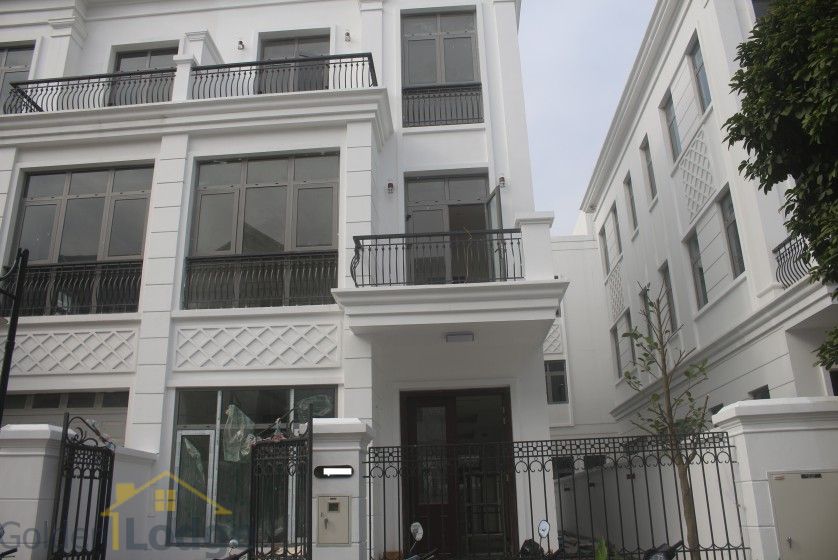 Rent unfurnished villa in Vinhomes Harmony 4 beds 4 baths