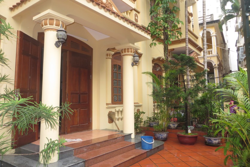 Tay Ho house rental with furnished composed 4 beds garden