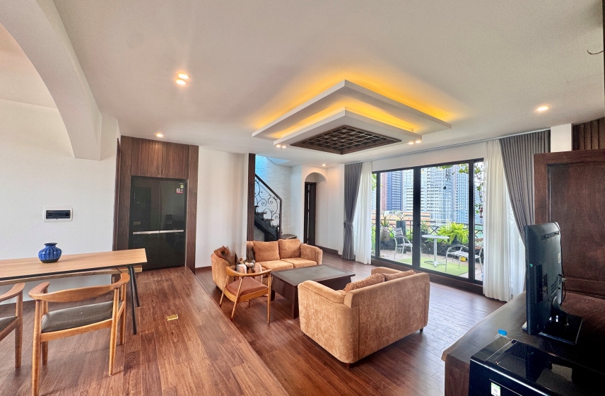 Westlake view Duplex apartment in Tay Ho for rent with 4-bedroom